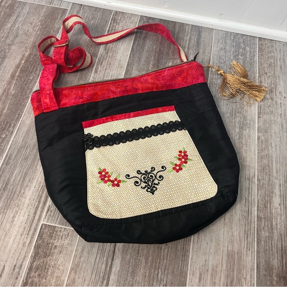 Handmade Handbags - Handmade Embroidered Floral High Heel Crossbody Bag Black Red Tassel Artisan